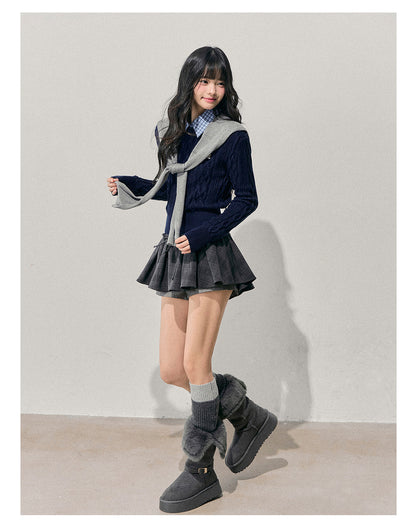 少也眼 “Unfinished Poem” Preppy Plaid-Collar Cable Knit Sweater - Navy