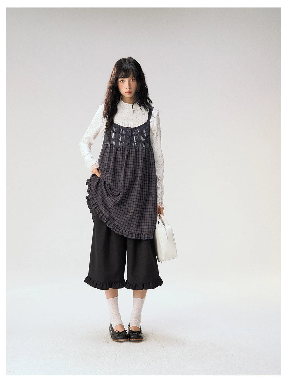 [CAN] "Double Dot Floral Raft" White Floral Lace-Trim Long Sleeve Top