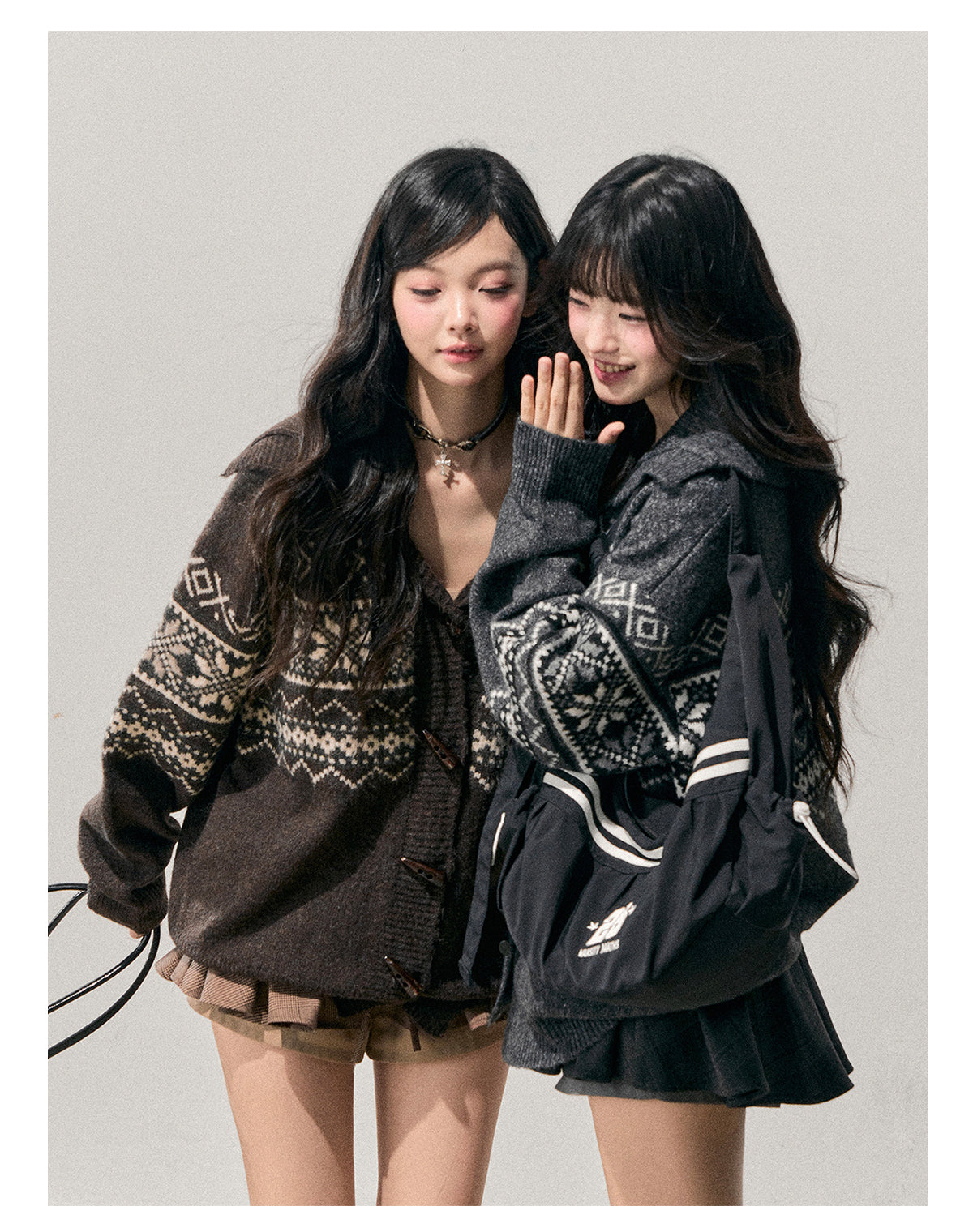 少也眼 "Weightless Night" Fair Isle Toggle Knit Cardigan