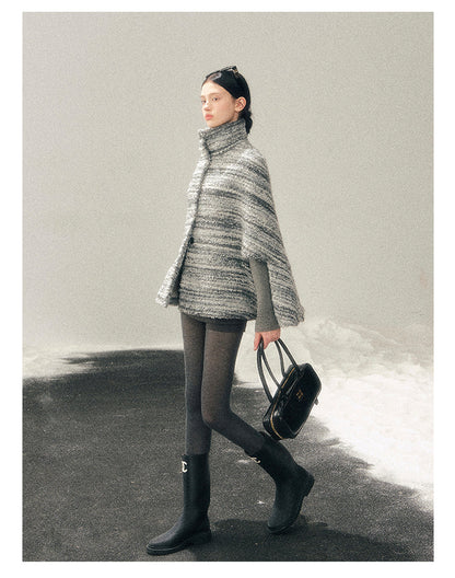 少也眼 "Soft-Focus Warmth" Tweed Cape Coat - Silver Grey