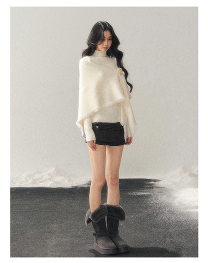 少也眼 "Speechless Under the Full Moon" Camellia White French Turtleneck Knit & Shawl Set