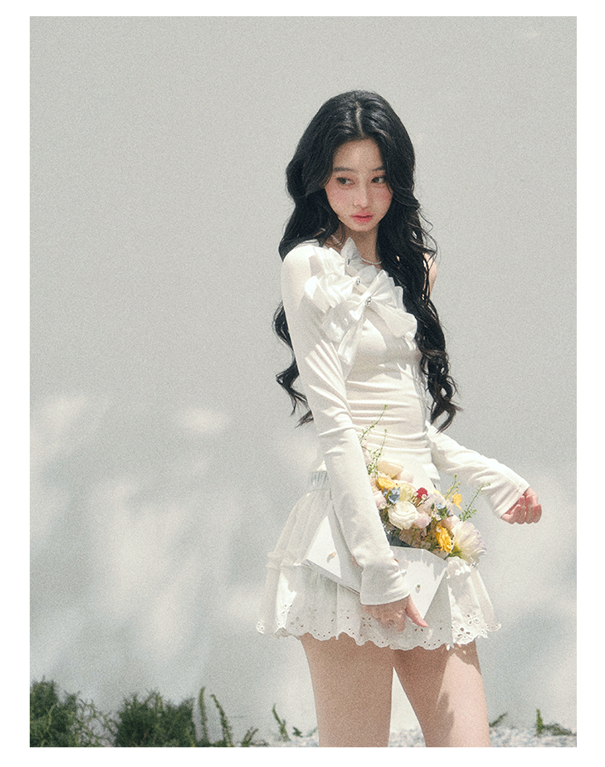 少也眼 "Morning Mist Shoulder" Bow Off-Shoulder T-Shirt in Cloud White 52742574