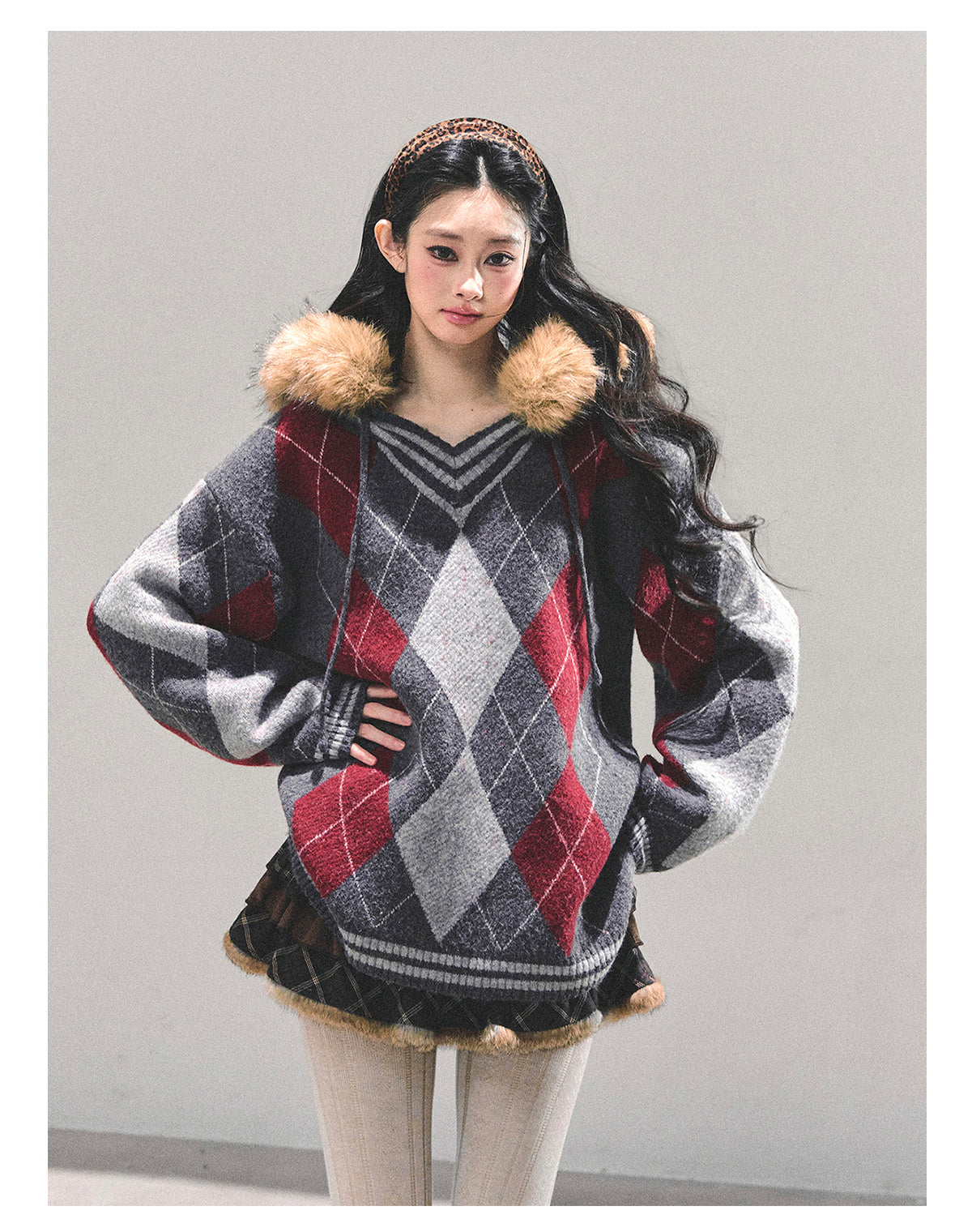 少也眼 "Winter’s Gentle Glow" Faux Fur-Collar Sweater 543512