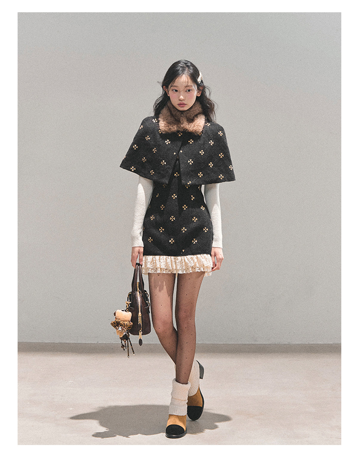 少也眼 “Snowy Night Waltz” French-Style Wool Dress with Detachable Fur Cape