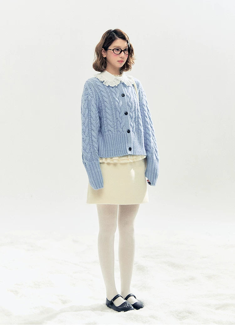 "Cotton Mousse" Cable Knit Cardigan with Detachable Ruffle Collar (Cotton Blue/ Soft White)