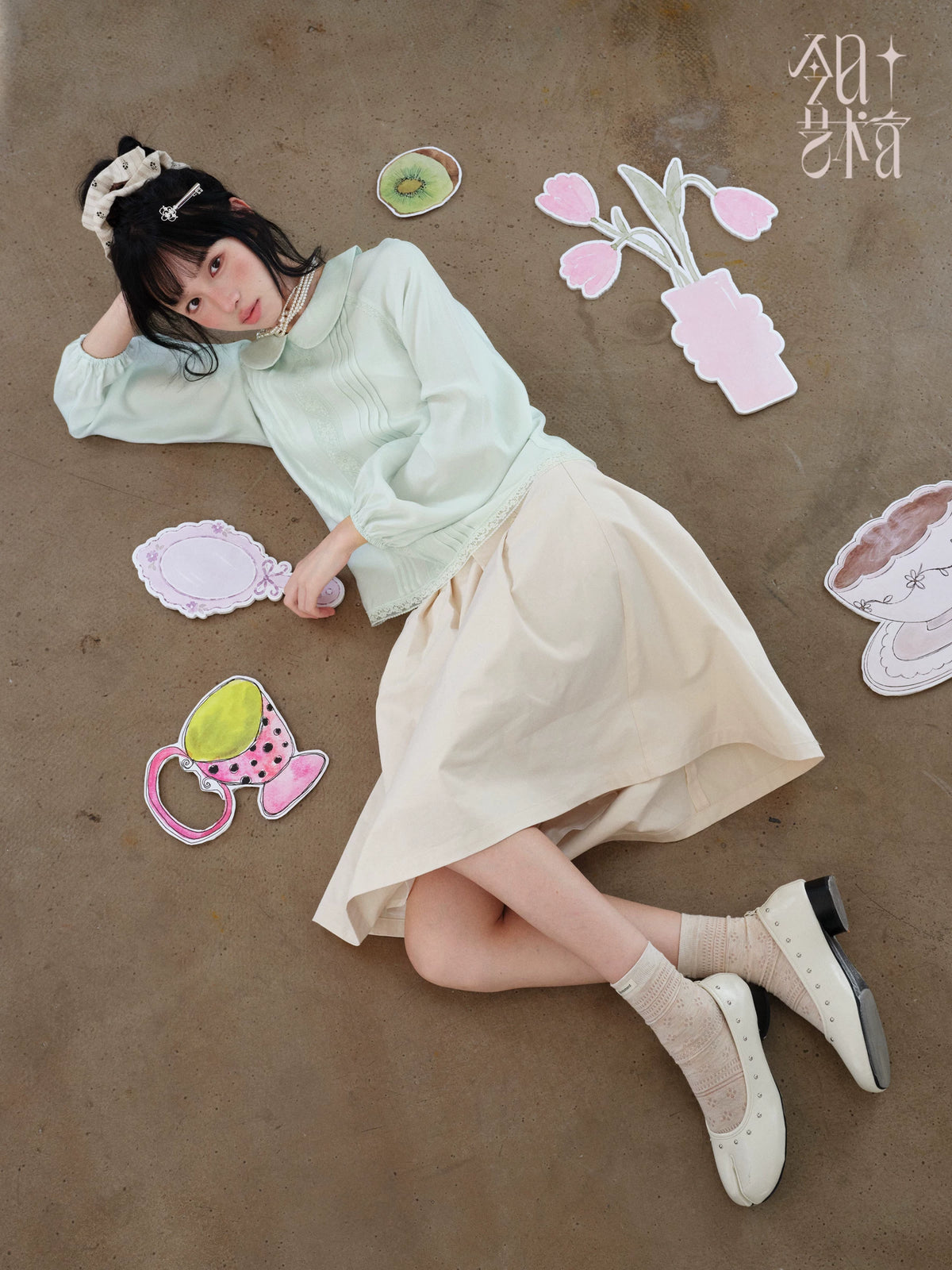 DAILY ARTIST - Mint Green Vintage Lace Doll-Collar Blouse