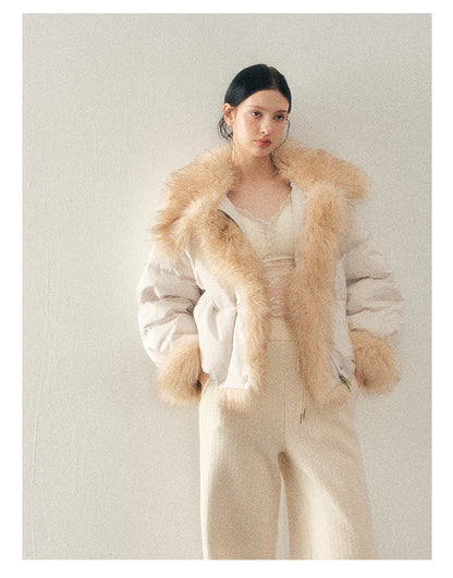 少也眼 “She Listens to the Snow’s Whisper” Pearl Matte White Fur-Collar Down Jacket