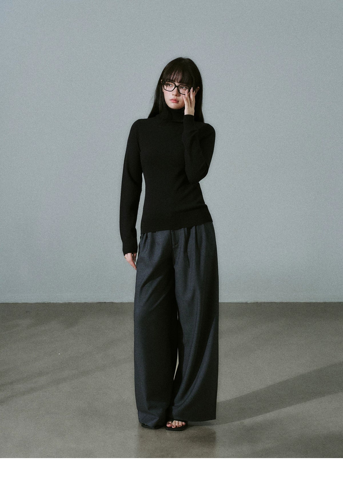 LOST FOREST - Low-Rise Triple-Pleat Wide-Leg Trousers (Black / Red Brown / Gray)