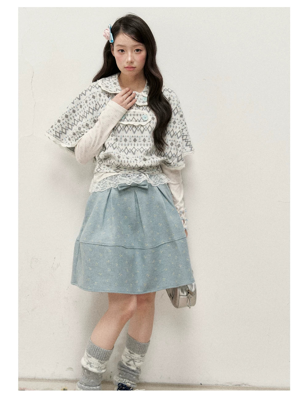 [RF] Mist Gray Argyle Jacquard Cropped Poncho-Style Pullover with Lace Trim