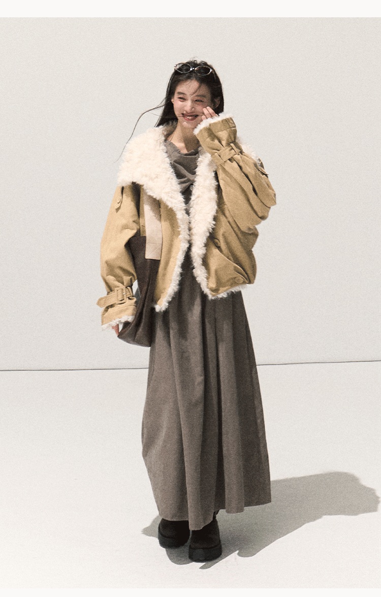 OAKMOO/ "A Night Under the Osmanthus Tree" Rich Black Lambswool-Trimmed Cropped Leather Jacket (Rich Black / Hazel Khaki)