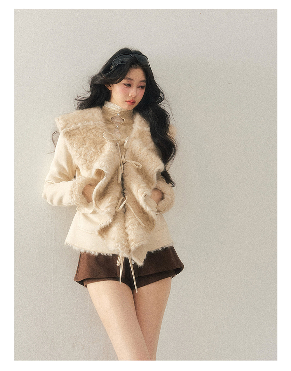 少也眼 “Pure White Enfolds Me” Faux Shearling Tie-Front Jacket