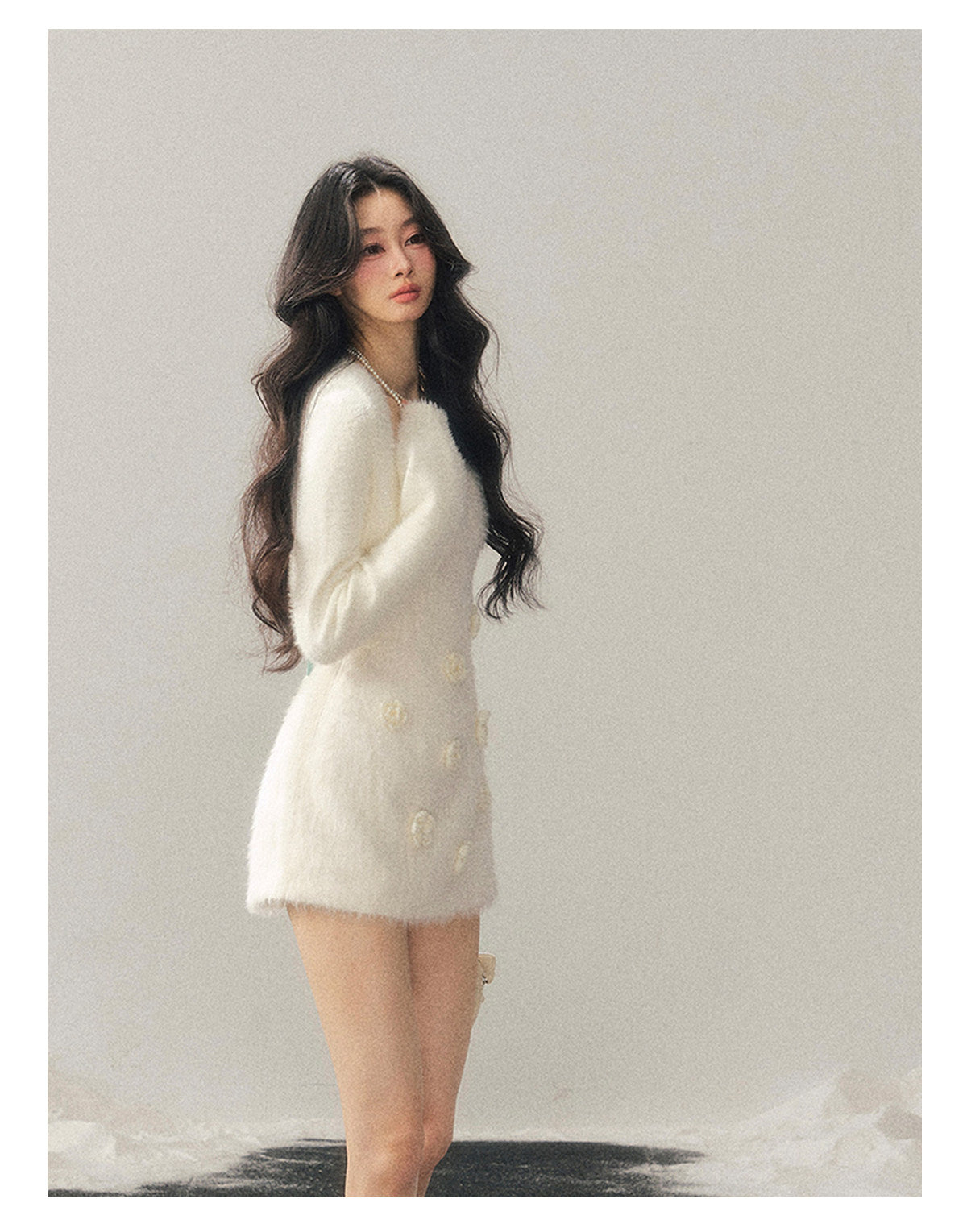 少也眼 "She Steps Through Frostlight" French 3D Floral Faux Mink Mini Dress - Camellia White