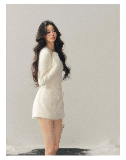 少也眼 "She Steps Through Frostlight" French 3D Floral Faux Mink Mini Dress - Camellia White