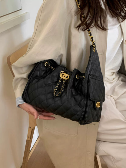 “Diamond Chain” Quilted Shoulder Bag (Black / Red)