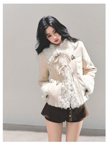 少也眼 “She Melted Into Winter" Faux Shearling Warm Jacket - Almond Beige