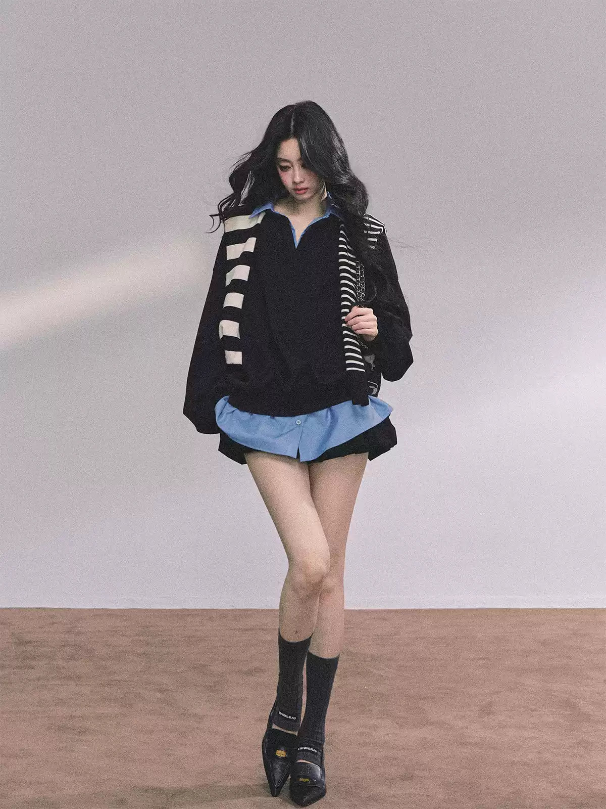 少也眼 Preppy American-Style Layered Look Sweatshirt with Cape