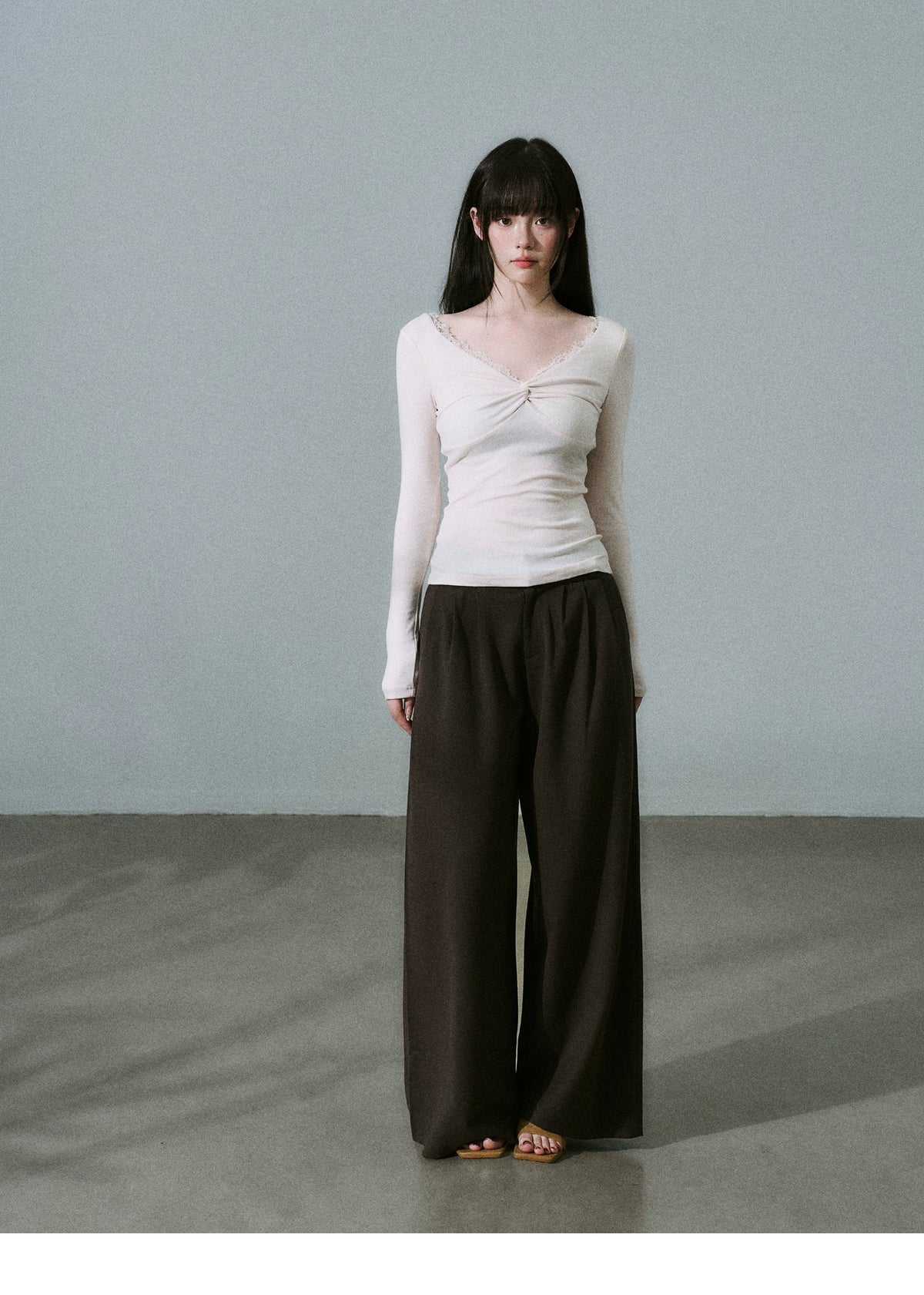LOST FOREST - Low-Rise Triple-Pleat Wide-Leg Trousers (Black / Red Brown / Gray)