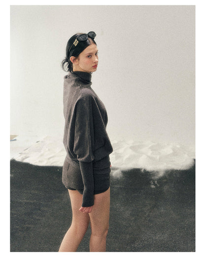 少也眼 "Ember at Dusk" High-Neck Cozy Knit Top – Smart Gray