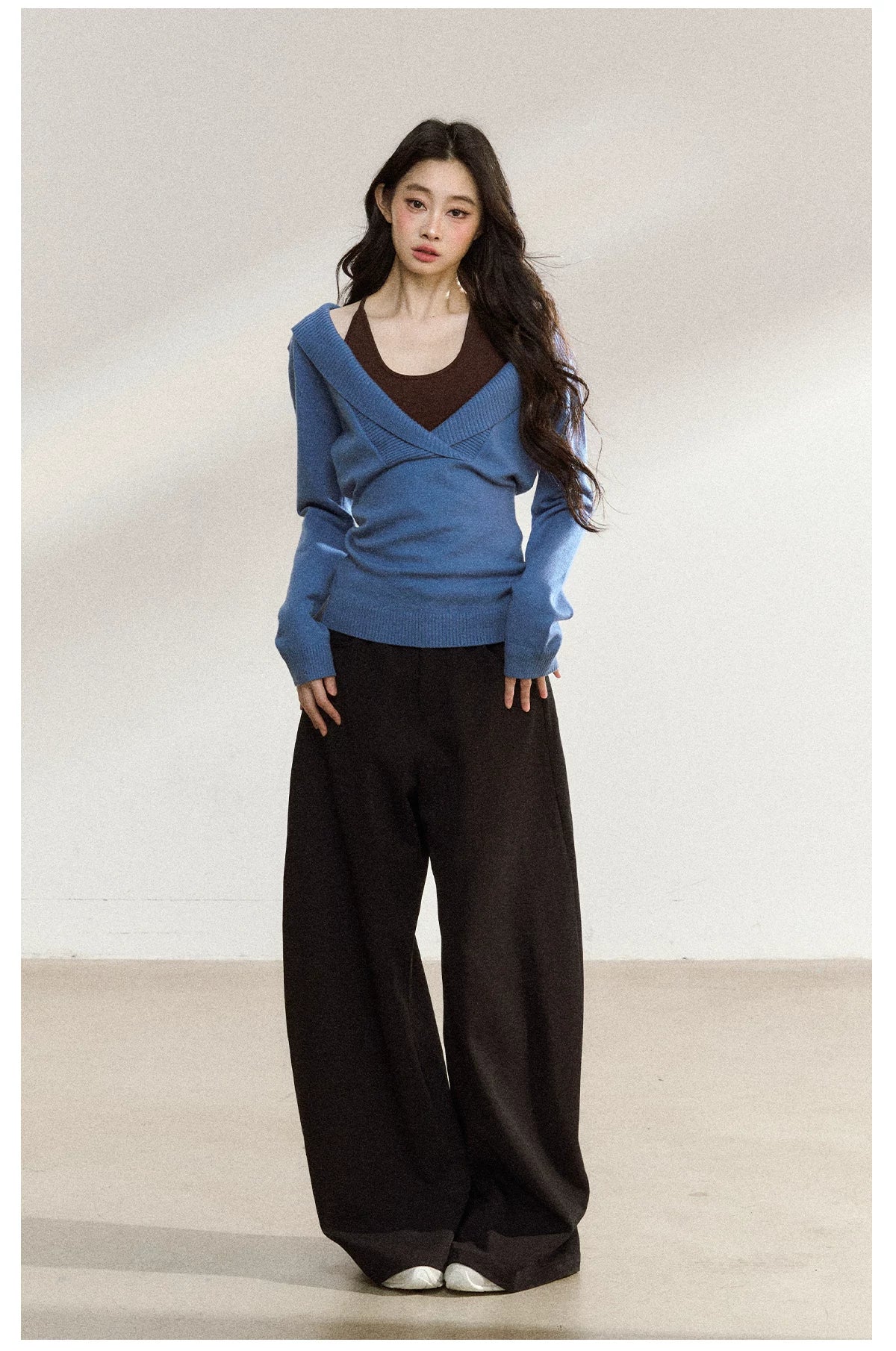 JN's DESIGN - Blue Knit Sweater with Brown Cami Set