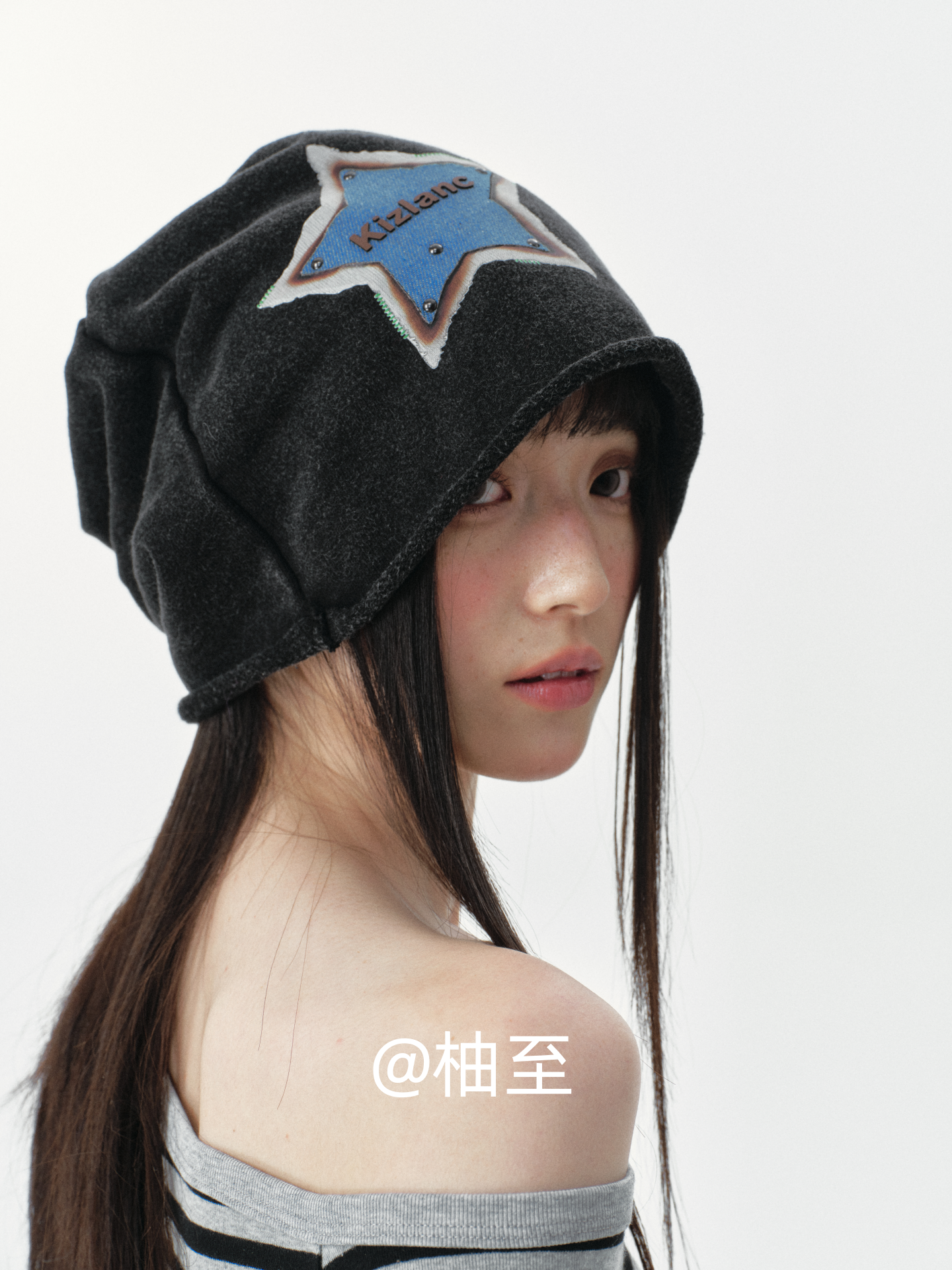 Black Star Print Slouchy Beanie – Oversized Star Head Wrap Hat