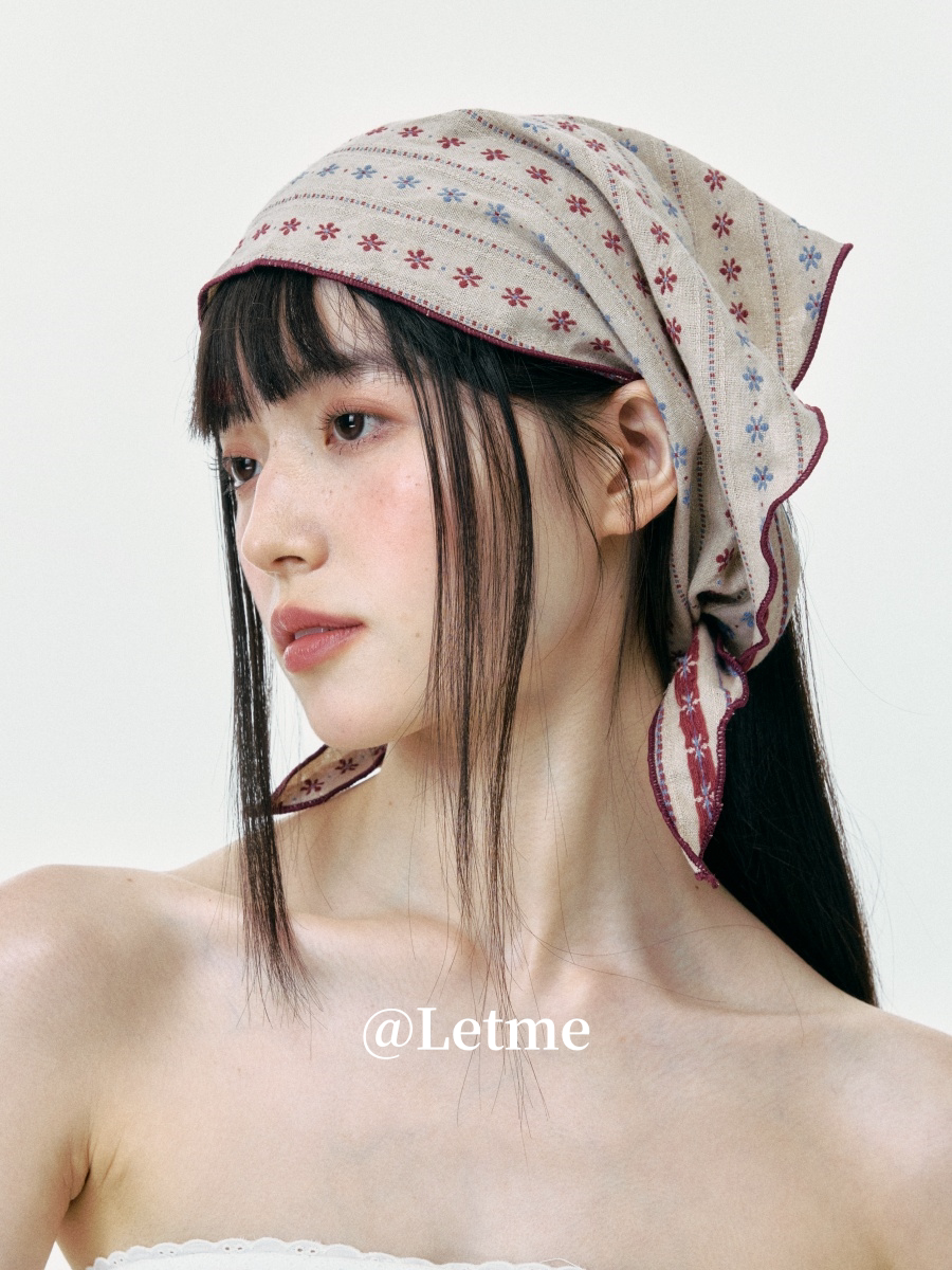 Beige Floral Print Triangle Headscarf – Vintage Neckerchief Bandana
