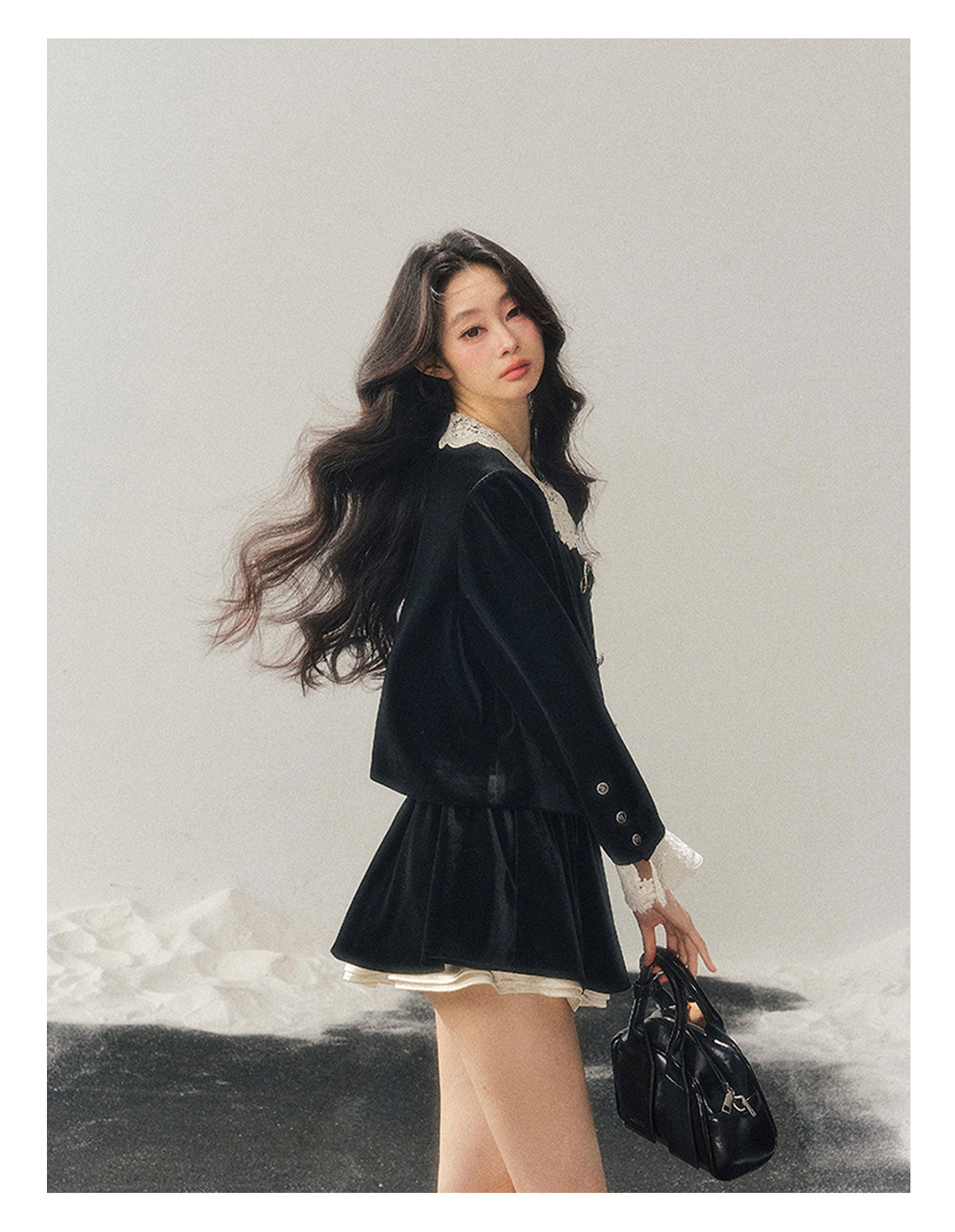 040126 "She Fades into Dusk" Velvet Lace Collar Two-Piece Set