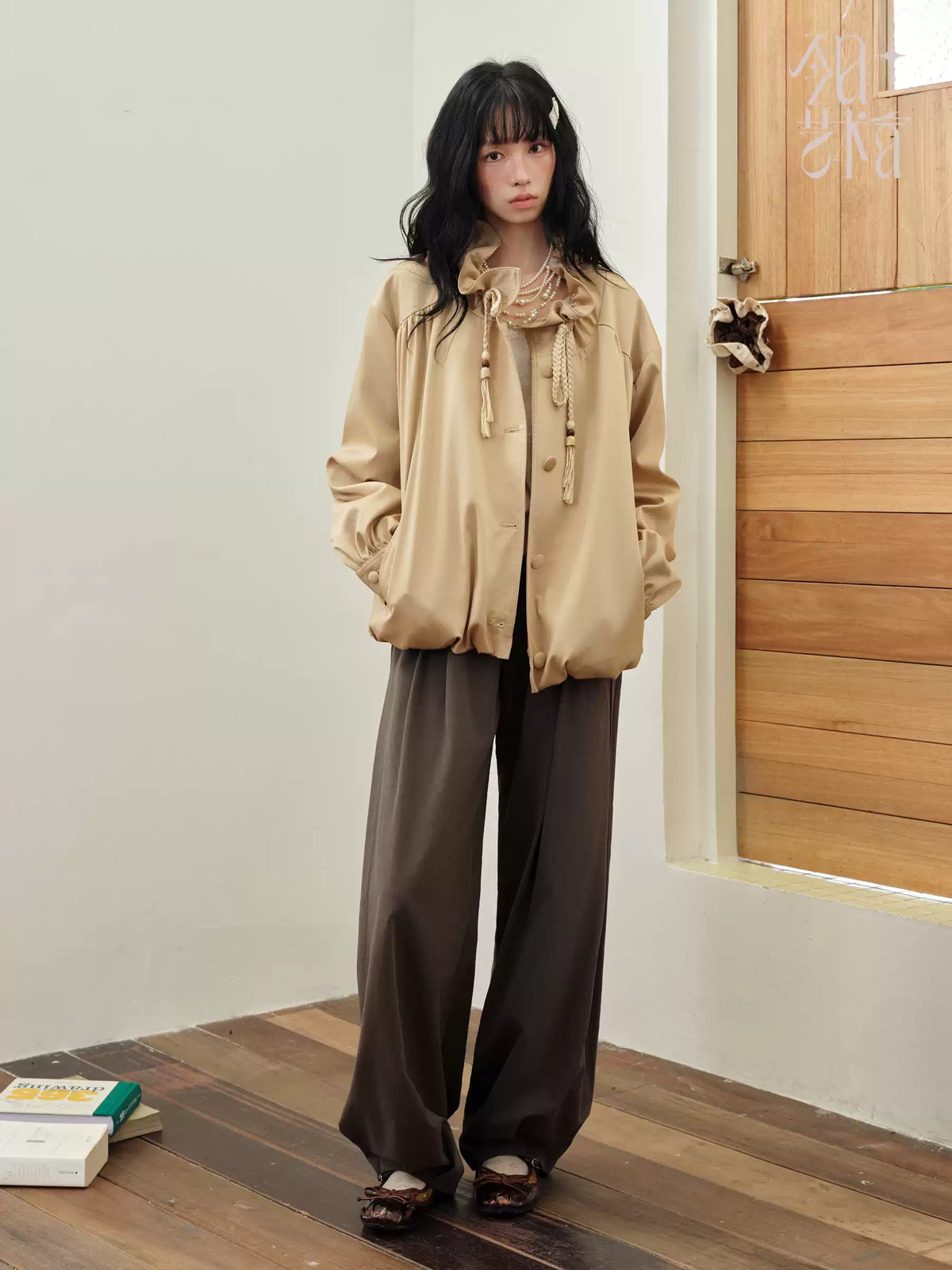 DAILY ARTIST - Champagne Ruffle Stand-Collar Drawstring Jacket