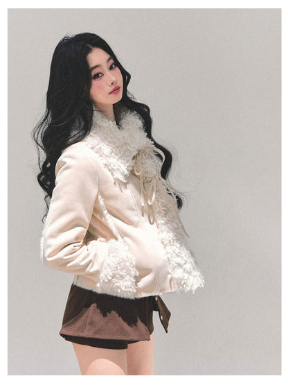 少也眼 “She Melted Into Winter" Faux Shearling Warm Jacket - Almond Beige
