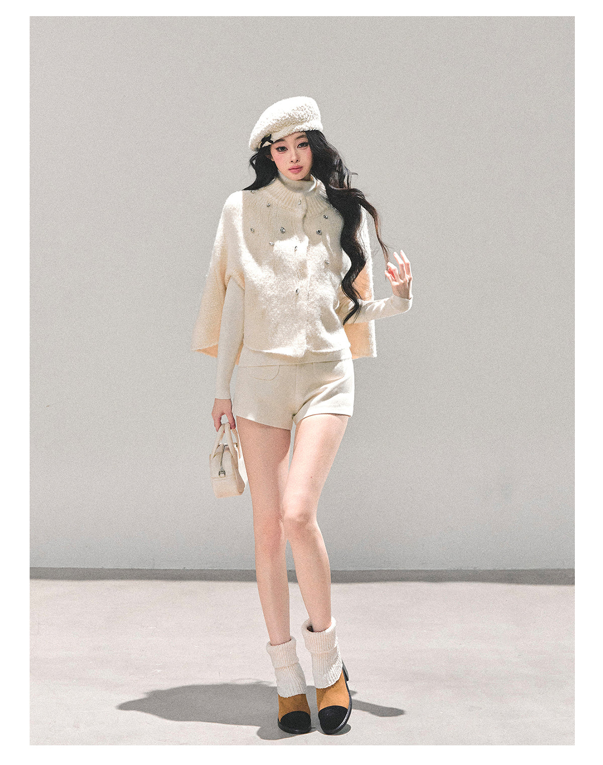 少也眼 “Monologue of the Wilderness” Knit Cape Sweater - White 68415