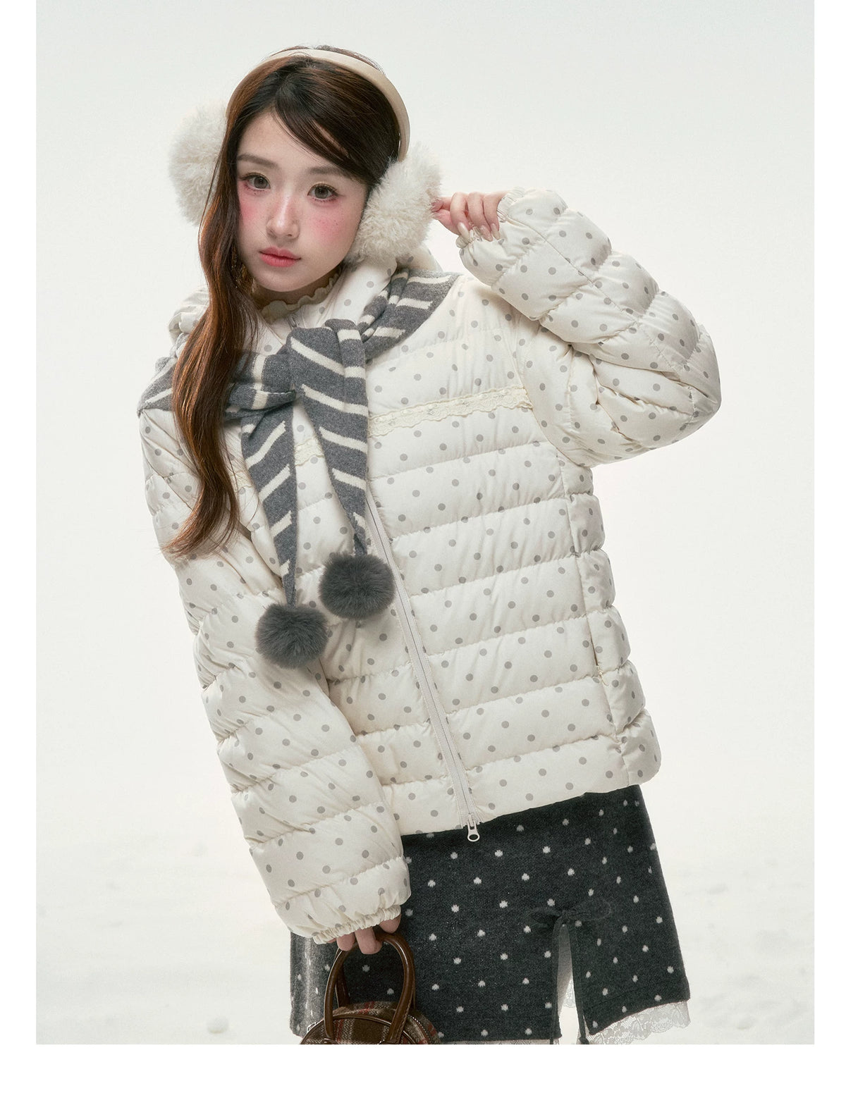 BIBIBENCY - Gray Polka Dot A-Line Knit Skirt with Bow Details