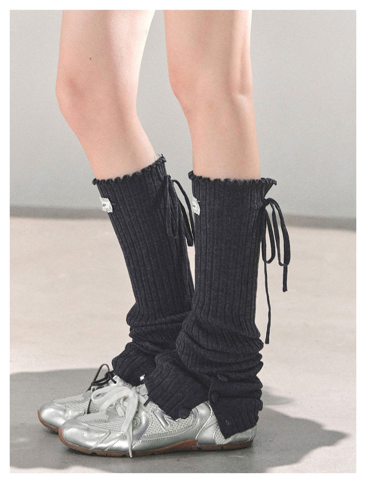 少也眼 “Whispered Warmth" Knit Winter Leg Warmers - Black