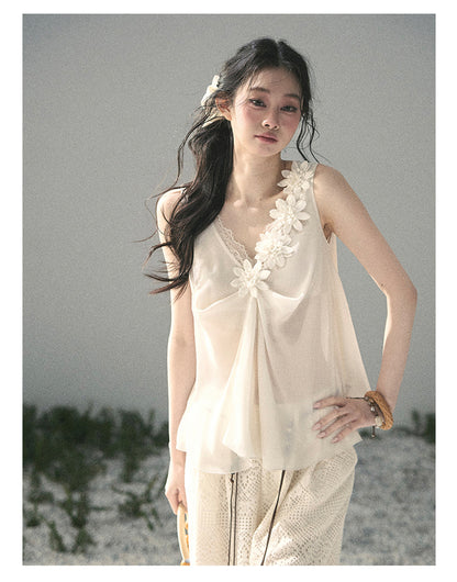 “Silent Rose” Ivory Floral Lace Sleeveless Top