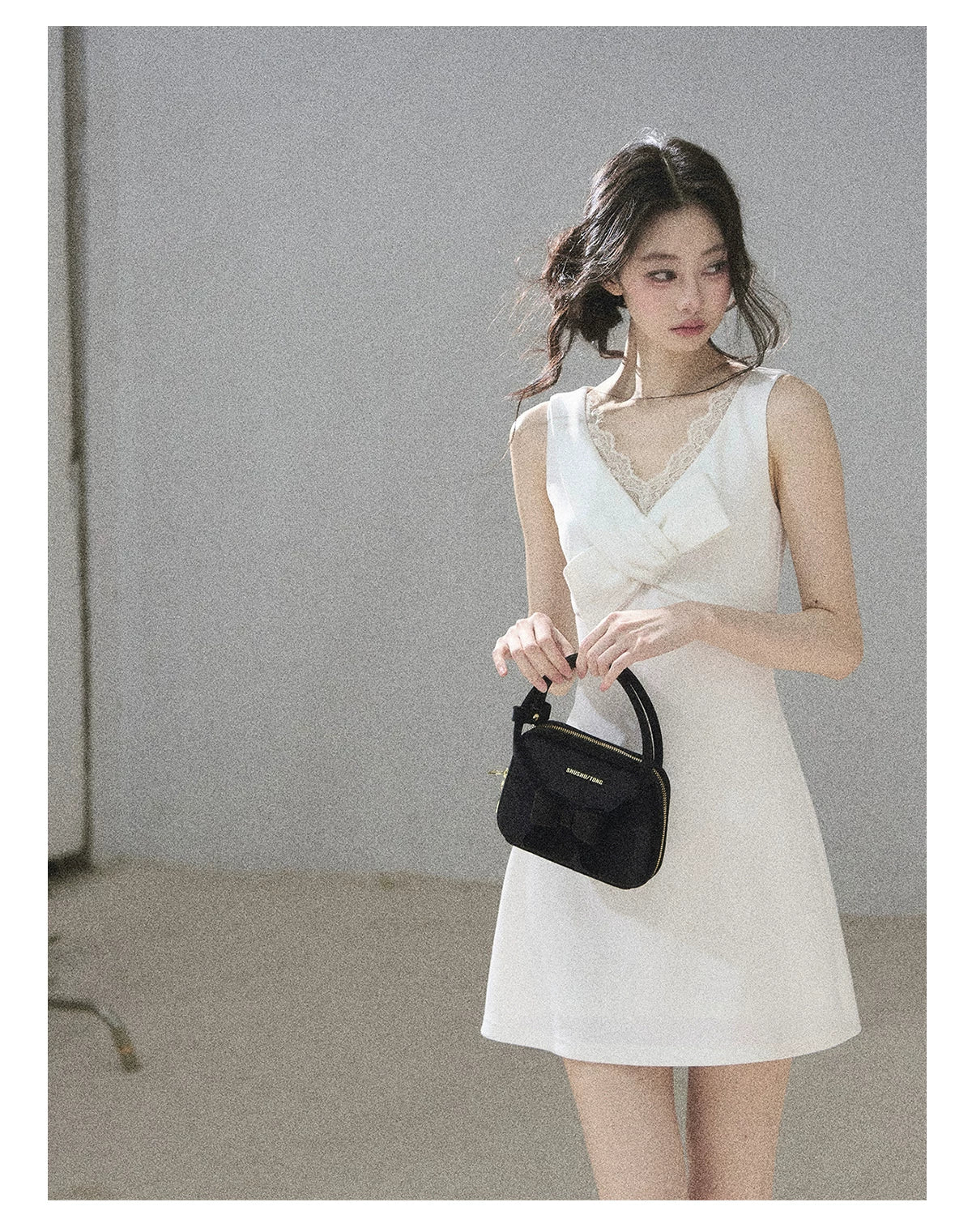 "White Tea Under the Moonlight" White Lace V-Neck Bodycon Mini Dress