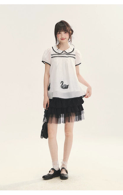 "Antique Dollhouse" Lace Appliqué Peter Pan Collar Puff Sleeve Blouse (Ivory White/ Still Blue)