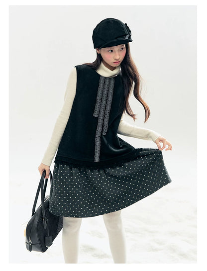 "Berlin Winter Chronicle" Black Polka Dot Capelet & Pinafore Dress Set