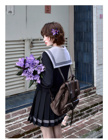 "Snow-Cleared Lily" Gray-Lilac JK Long-Sleeve Sailor Uniform Set