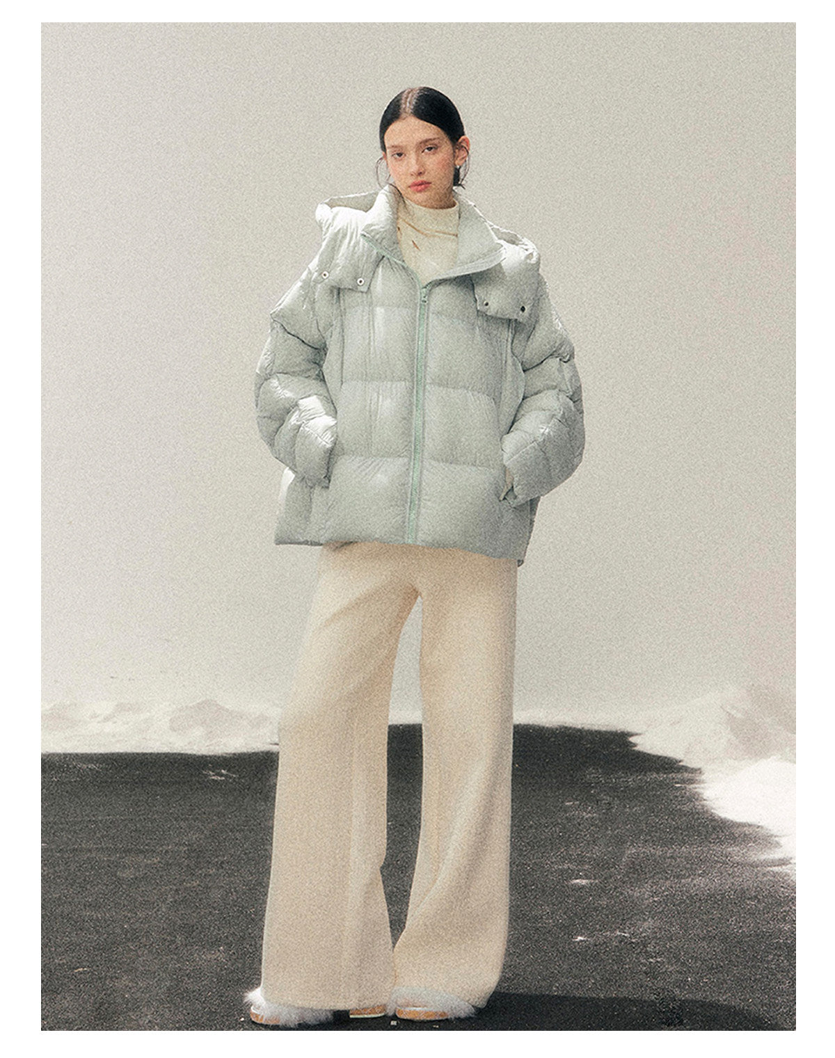少也眼 "Thawing Snow Realm" Matte Nylon Down Puffer Jacket - Glacier Blue