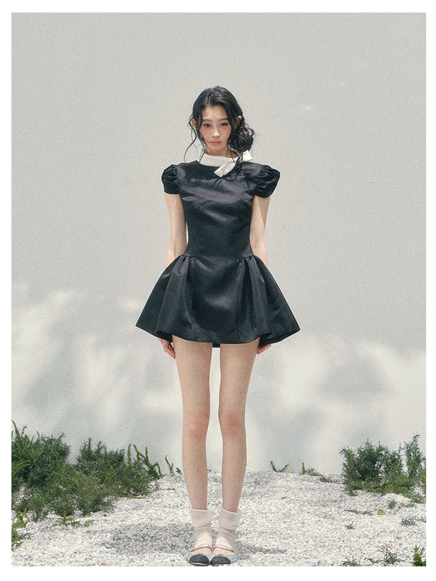 少也眼 “Satin Poise” Tranquil Black Puff Sleeve French A-Line Dress 145