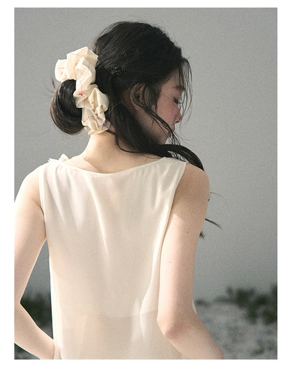 “Silent Rose” Ivory Floral Lace Sleeveless Top