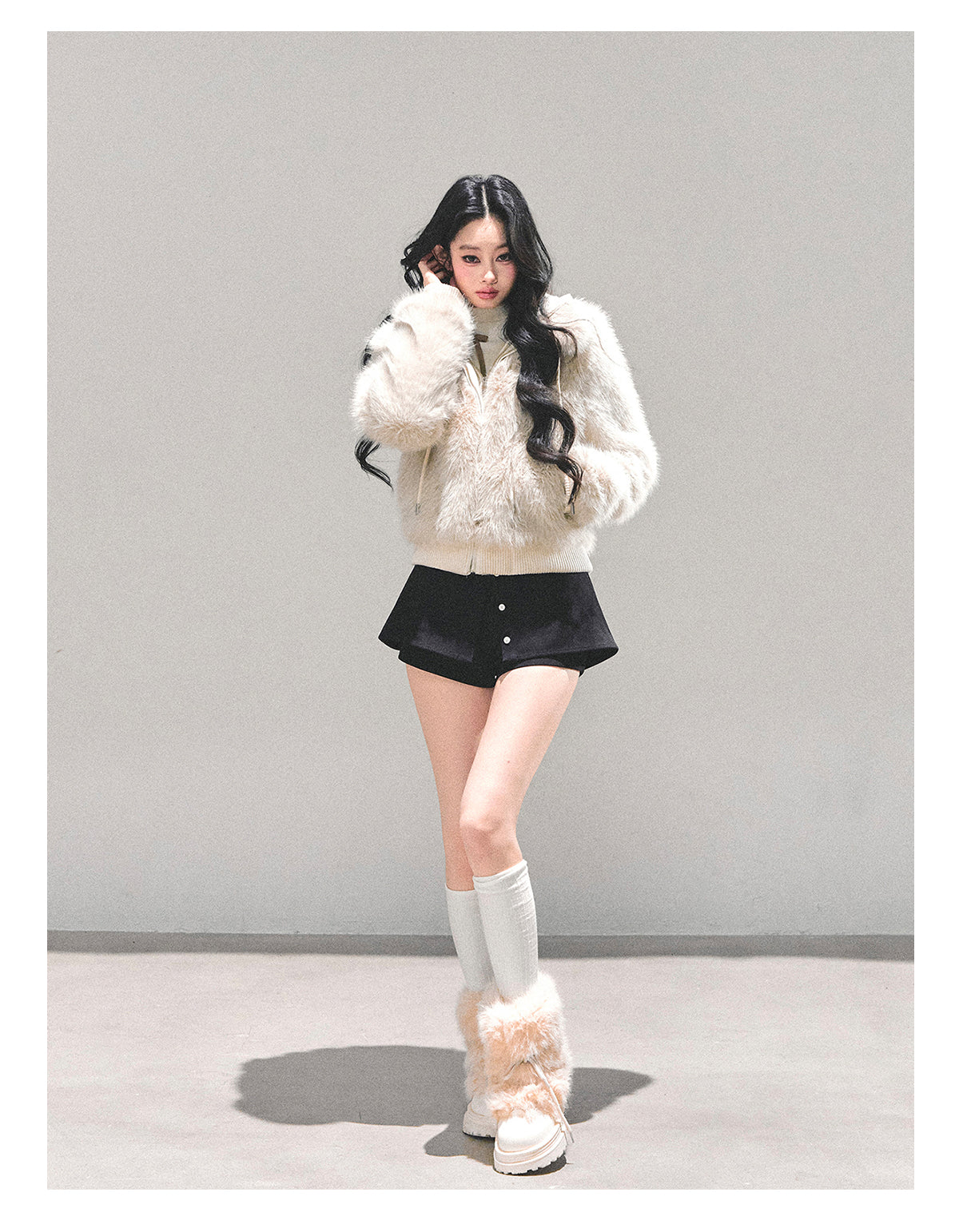 少也眼 "She Walks Through Snow" Faux Shearling Winter Jacket 8763132