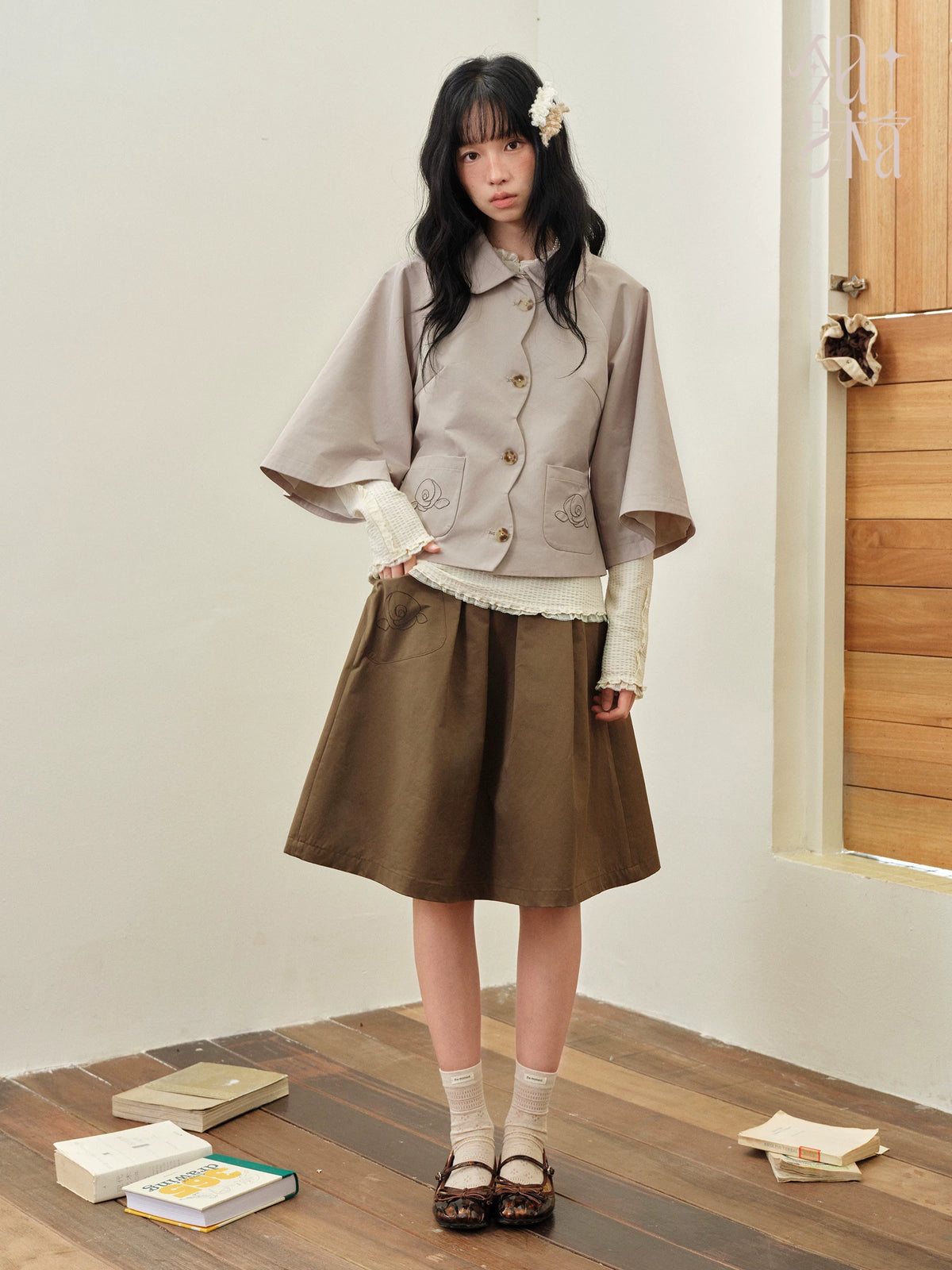 DAILY ARTIST - Taupe Brown Rose Embroidered Cape-Sleeve Jacket