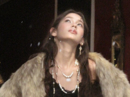 Vintage Key & Pearl Layered Long Necklace – Luxury Water Drop Charm Statement Necklace for Women