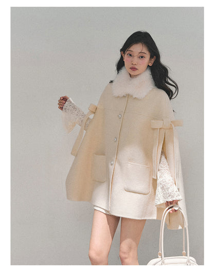 少也眼 “Snowland’s Tenderness” Wool Cape Coat with Detachable Fur Collar
