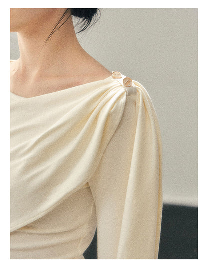 181225 “She Is Lighter Than the Wind” Streamer-Neck Top - Milky Apricot White