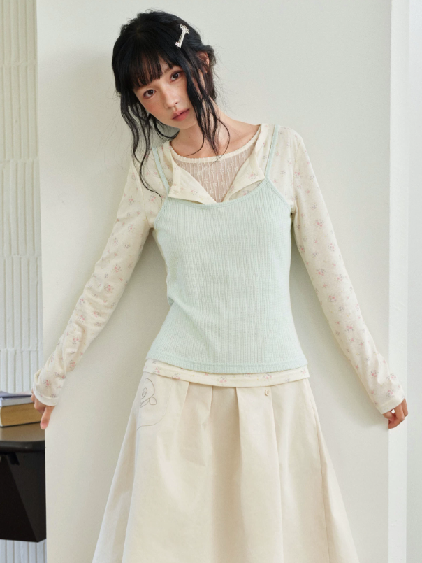 DAILY ARTIST - Mint Green Floral Layered Henley Lace Top