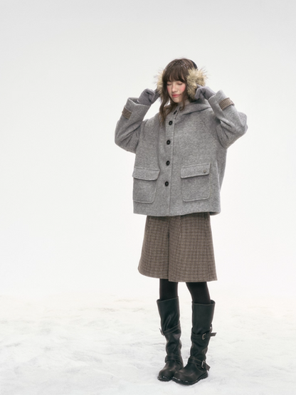 "Ash Mist Soft Wool" Two-Piece Set – Gray Coat & Plaid Shorts LL2025318