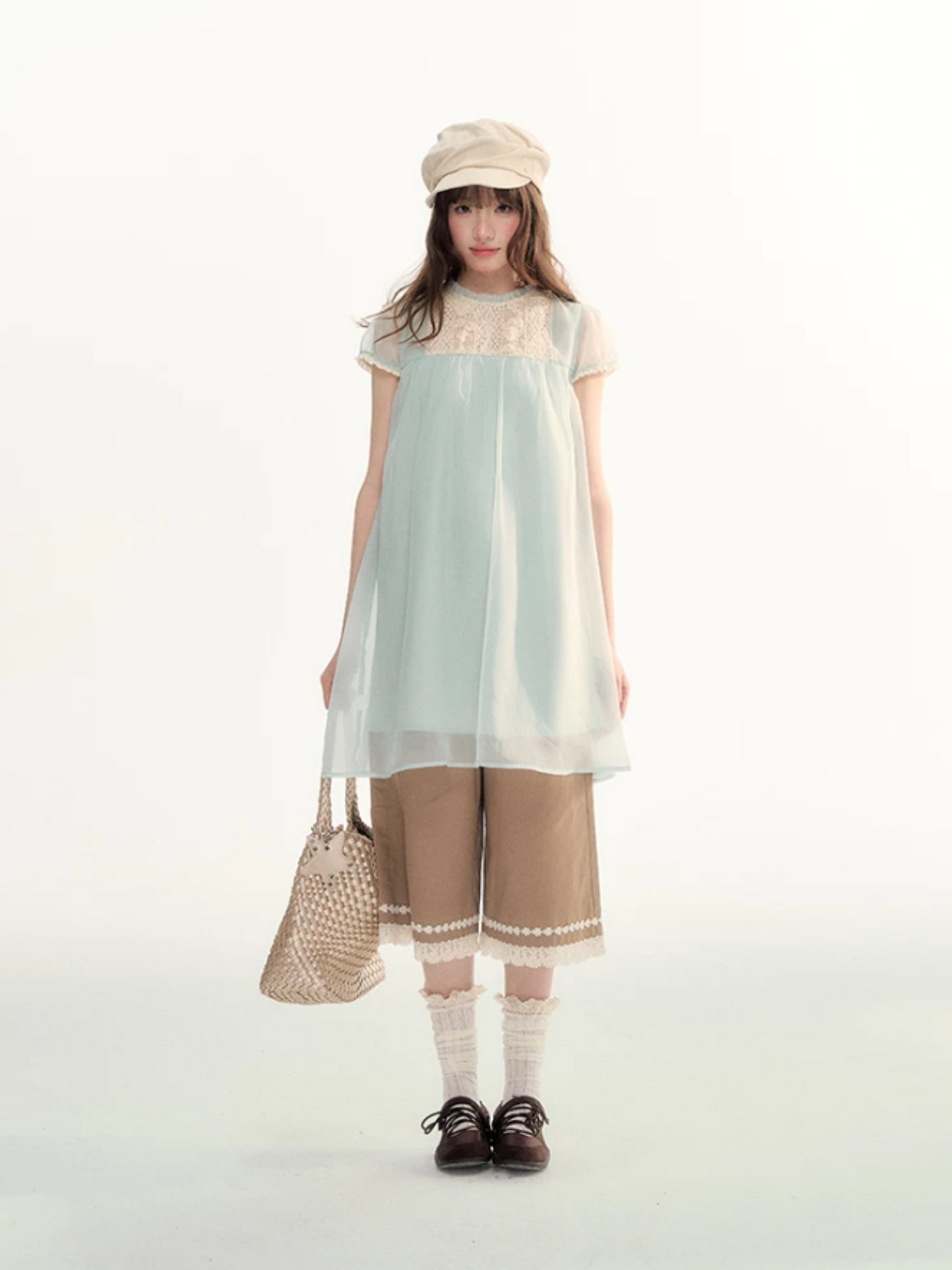 Caramel Lace Trim Cropped Straight-Leg Pants WW2026085