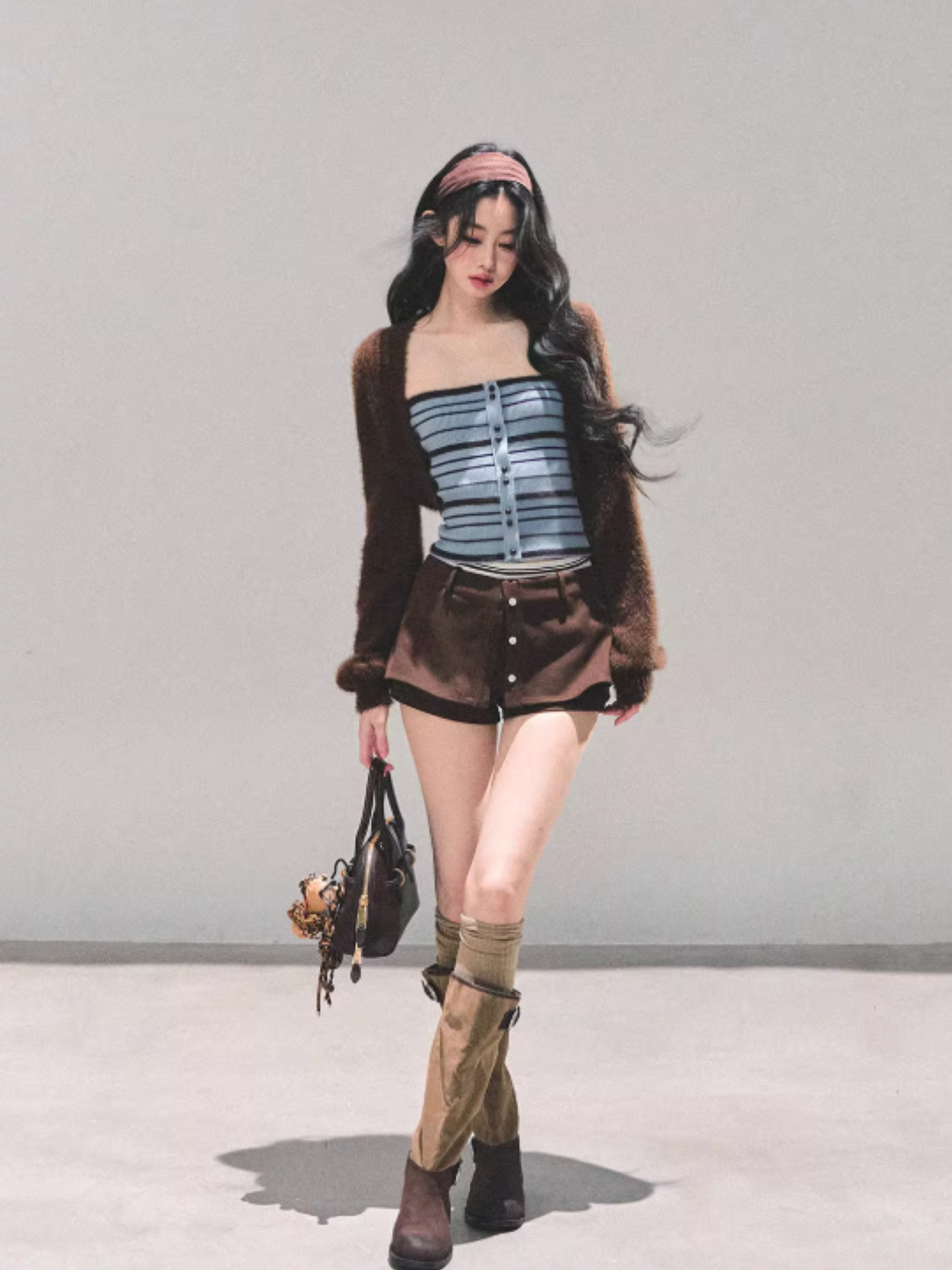 少也眼 Autumn Breeze Striped Knit Slim Vest Tee