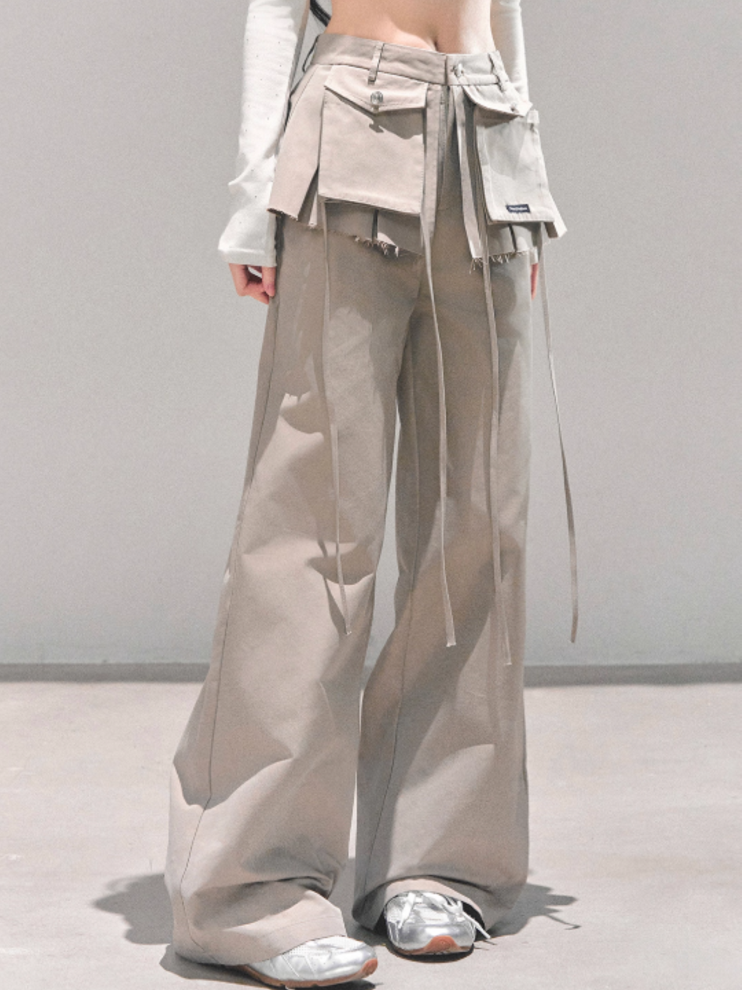 机能 “City Ease” Wide-Leg Trousers - LIGHT GRAY