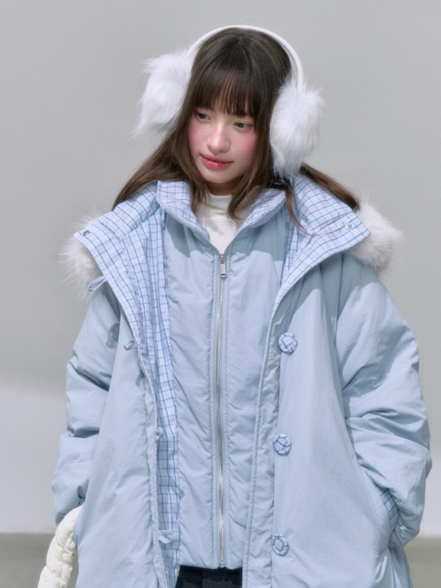 "雪境叠影" Faux Two-Piece Blue Down Jacket with 90% Duck Down & Fur Hood